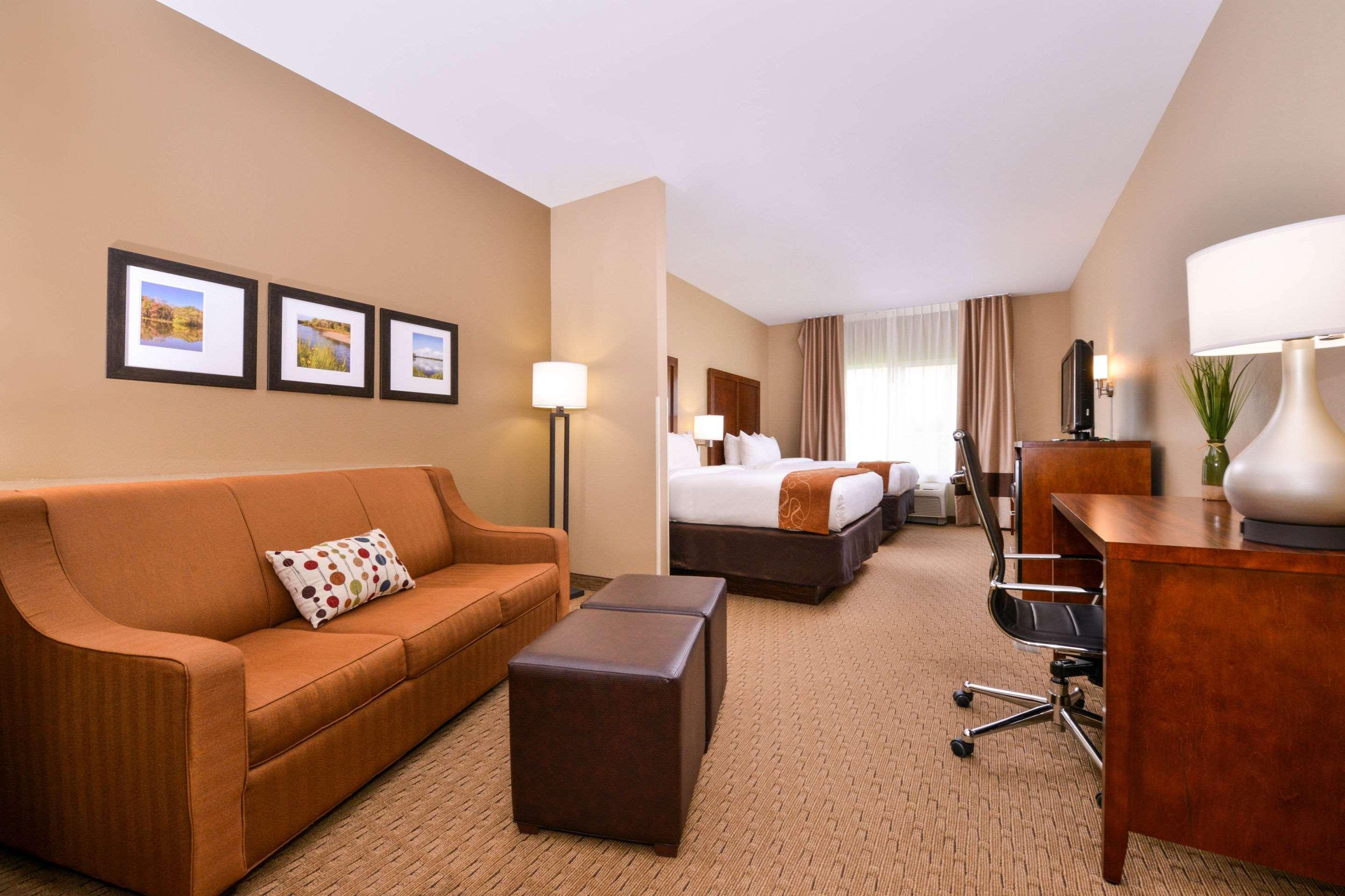 Comfort Suites Mount Vernon Exterior photo