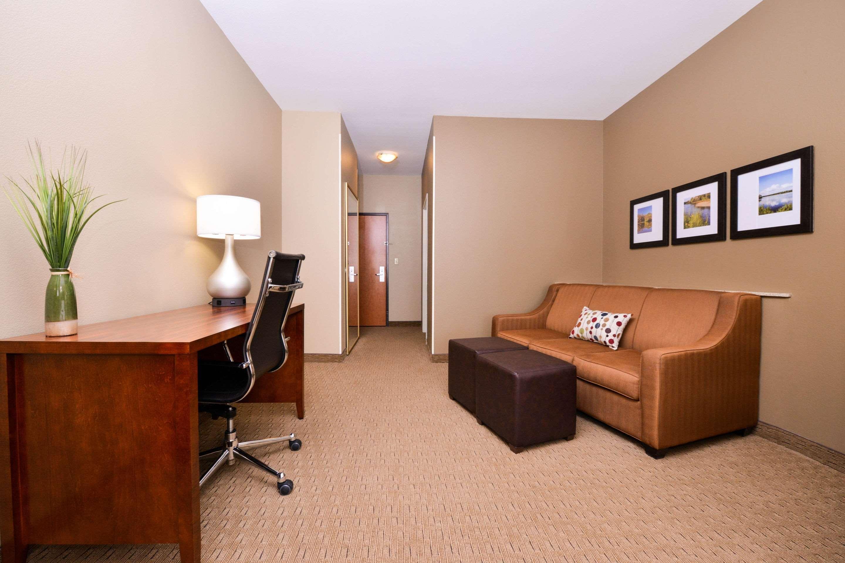 Comfort Suites Mount Vernon Exterior photo