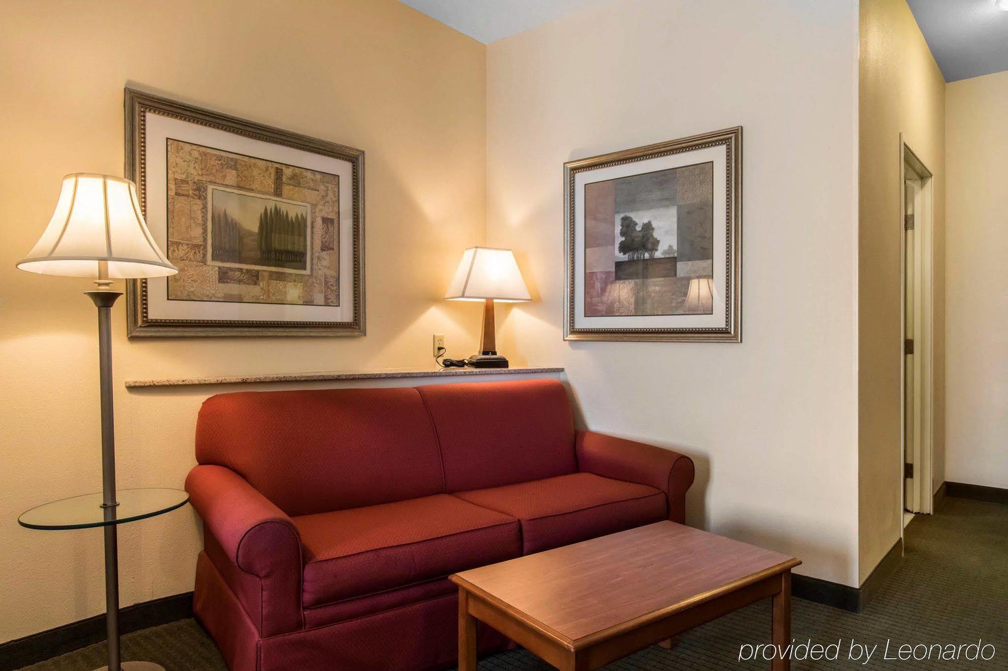 Comfort Suites Mount Vernon Exterior photo